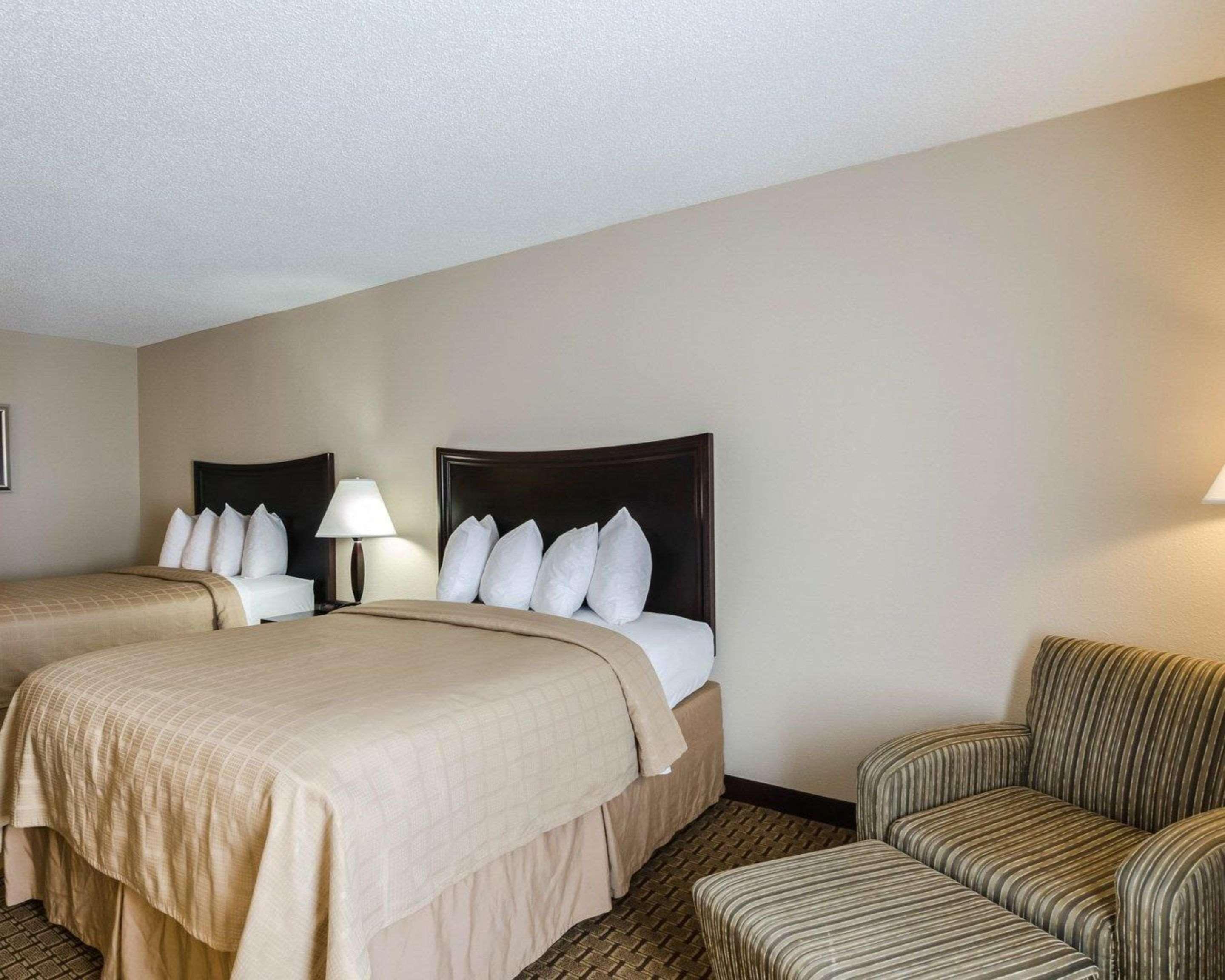 Quality Inn Troutville - Roanoke North Exterior foto