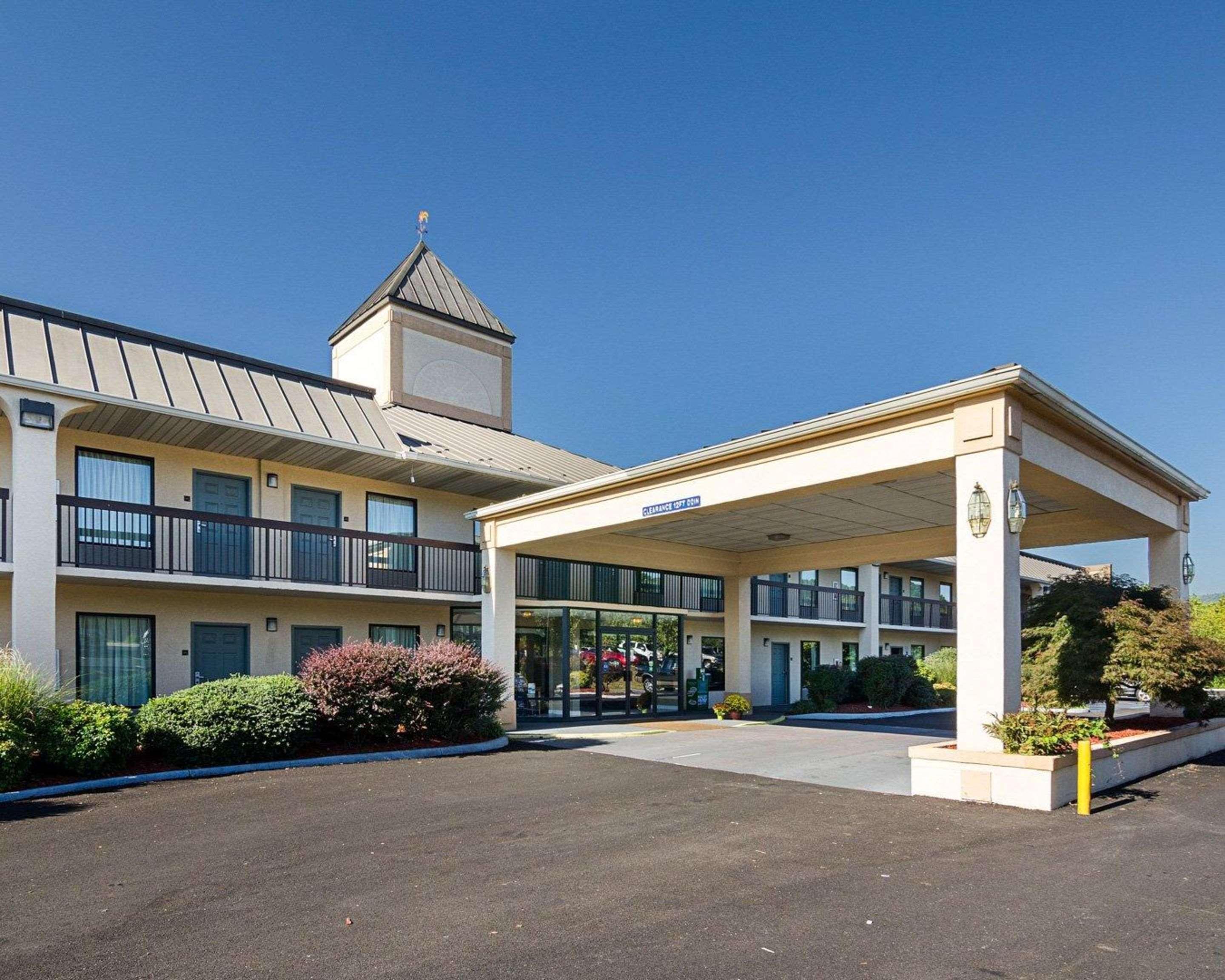 Quality Inn Troutville - Roanoke North Exterior foto
